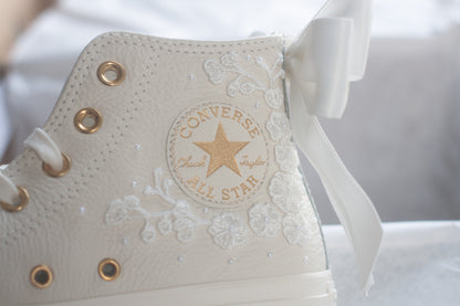 Egret\Lace Pearl Embroidered Leather Bridal Sneakers