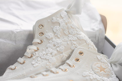 Egret\Lace Pearl Embroidered Leather Bridal Sneakers