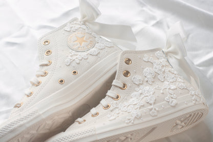 Egret\Lace Pearl Embroidered Leather Bridal Sneakers