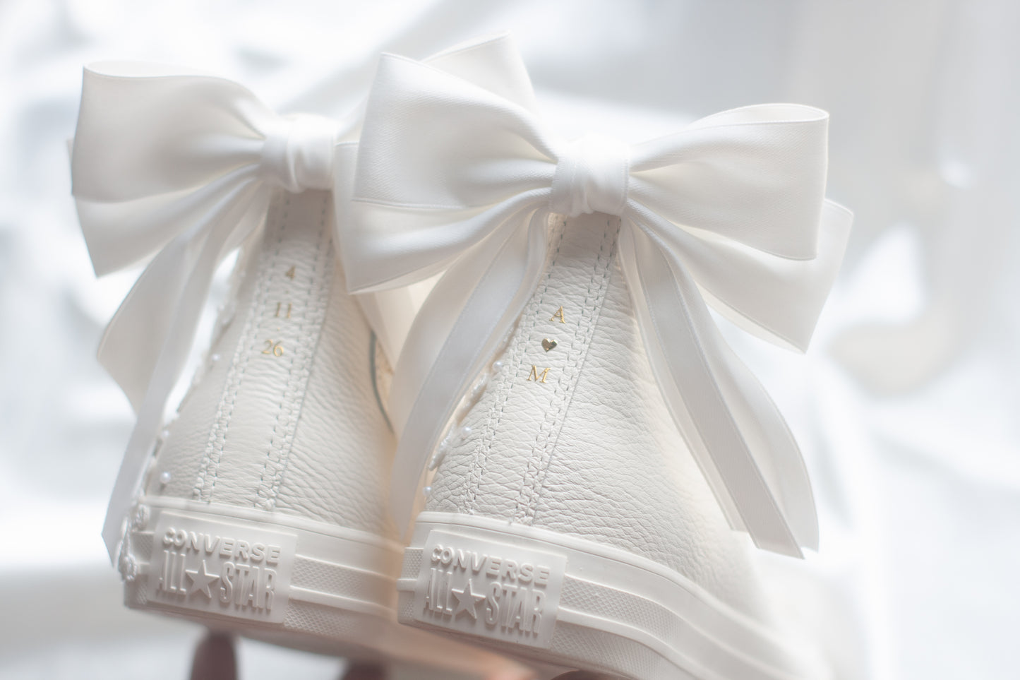 Egret\Lace Pearl Embroidered Leather Bridal Sneakers