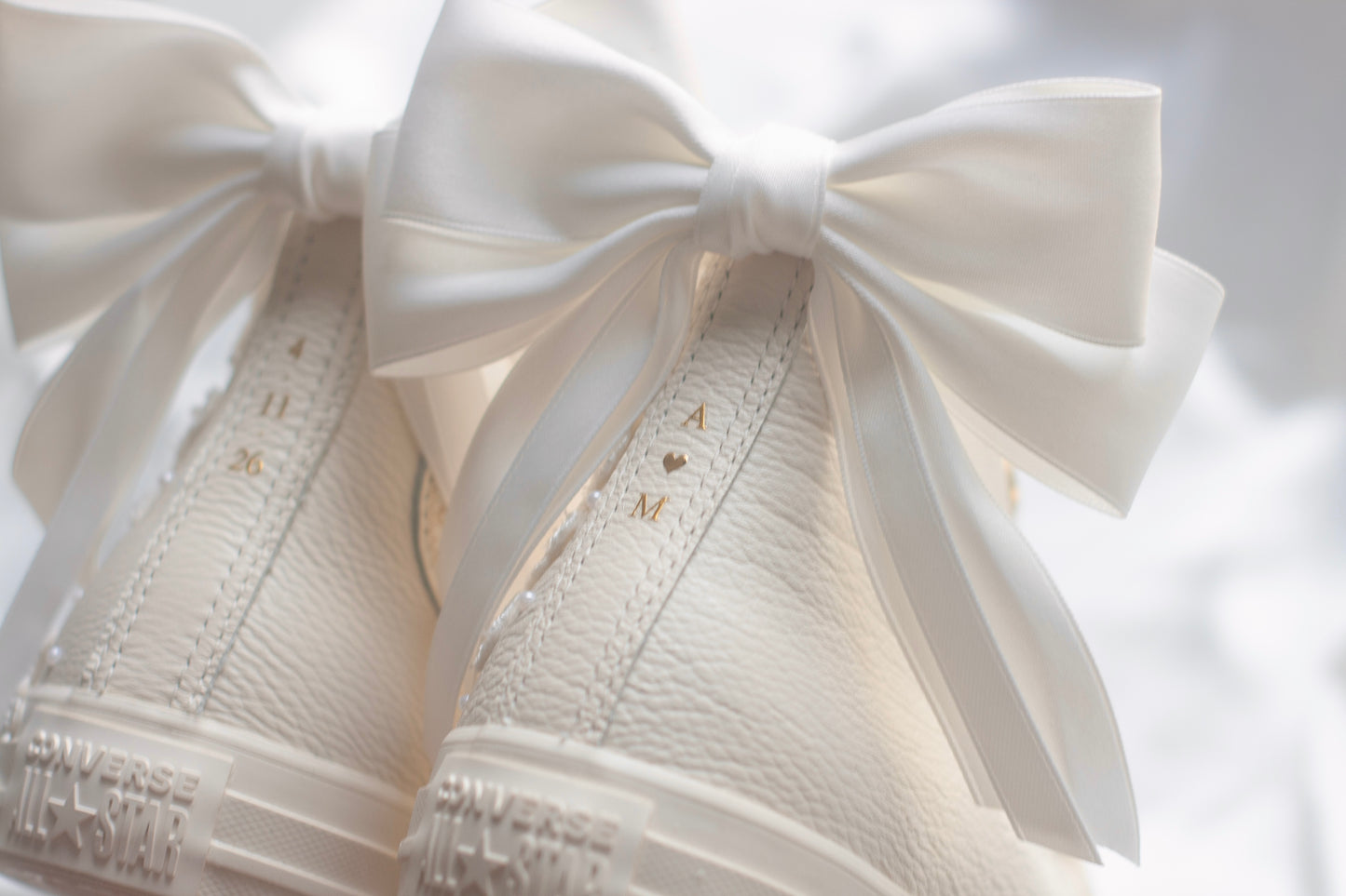 Egret\Lace Pearl Embroidered Leather Bridal Sneakers